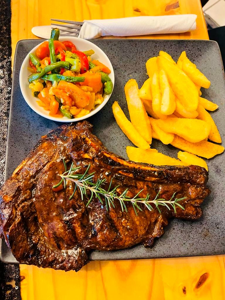 Steak &amp; chips